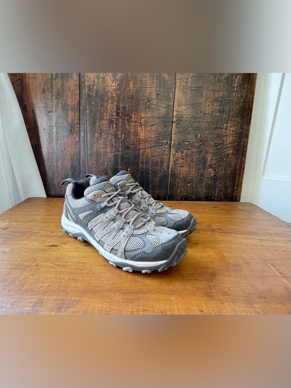 Merrell "ACCENTOR 3 WATERPROOF" Trail Shoes Women’s Size 8.5